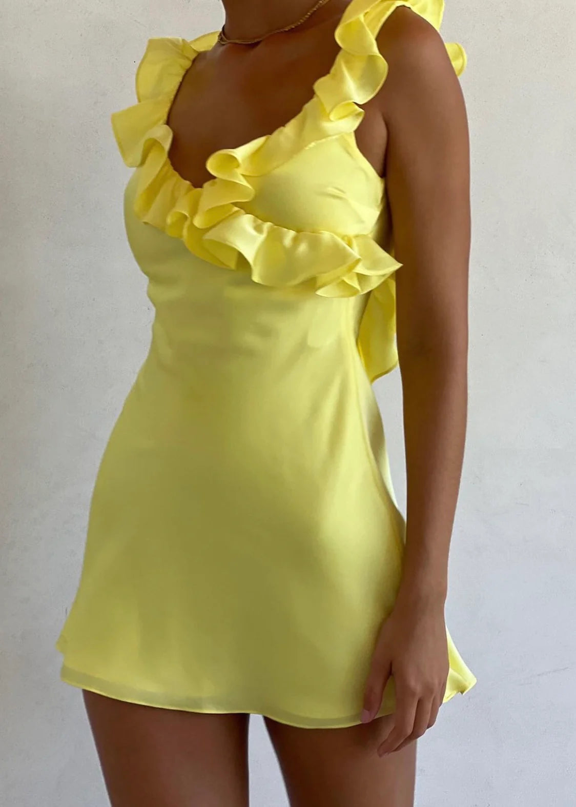 tink buttercup satin ruffle mini dress The perfect yellow mini dress House of CB 'TINK' Buttercup Satin Ruffle Mini Dress Hire: $70 Size: Small Bond: $50 . . . . . . . . #dresshiresydney #dresshireaustralia #houseofcb #houseofcbhire #houseofcbdresshire #sydneydresshire